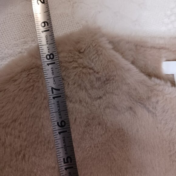H & M Women's Teddy Cardigan Beige Soft and Fluffy size S - Picture 9 of 10